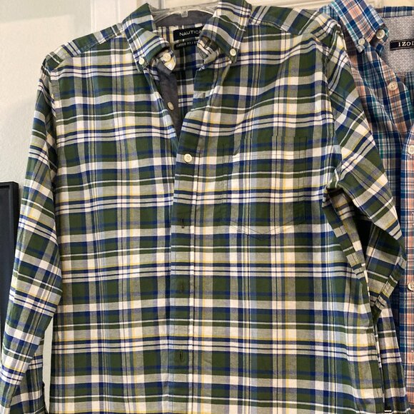 3 Men's Nautica/IZOD Button Down Shirts Sz S-M - Picture 10 of 10